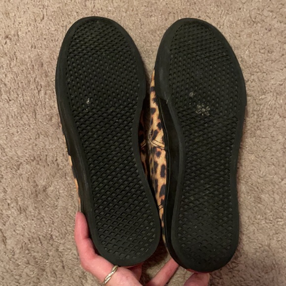 Leopard Vans - Picture 3 of 3